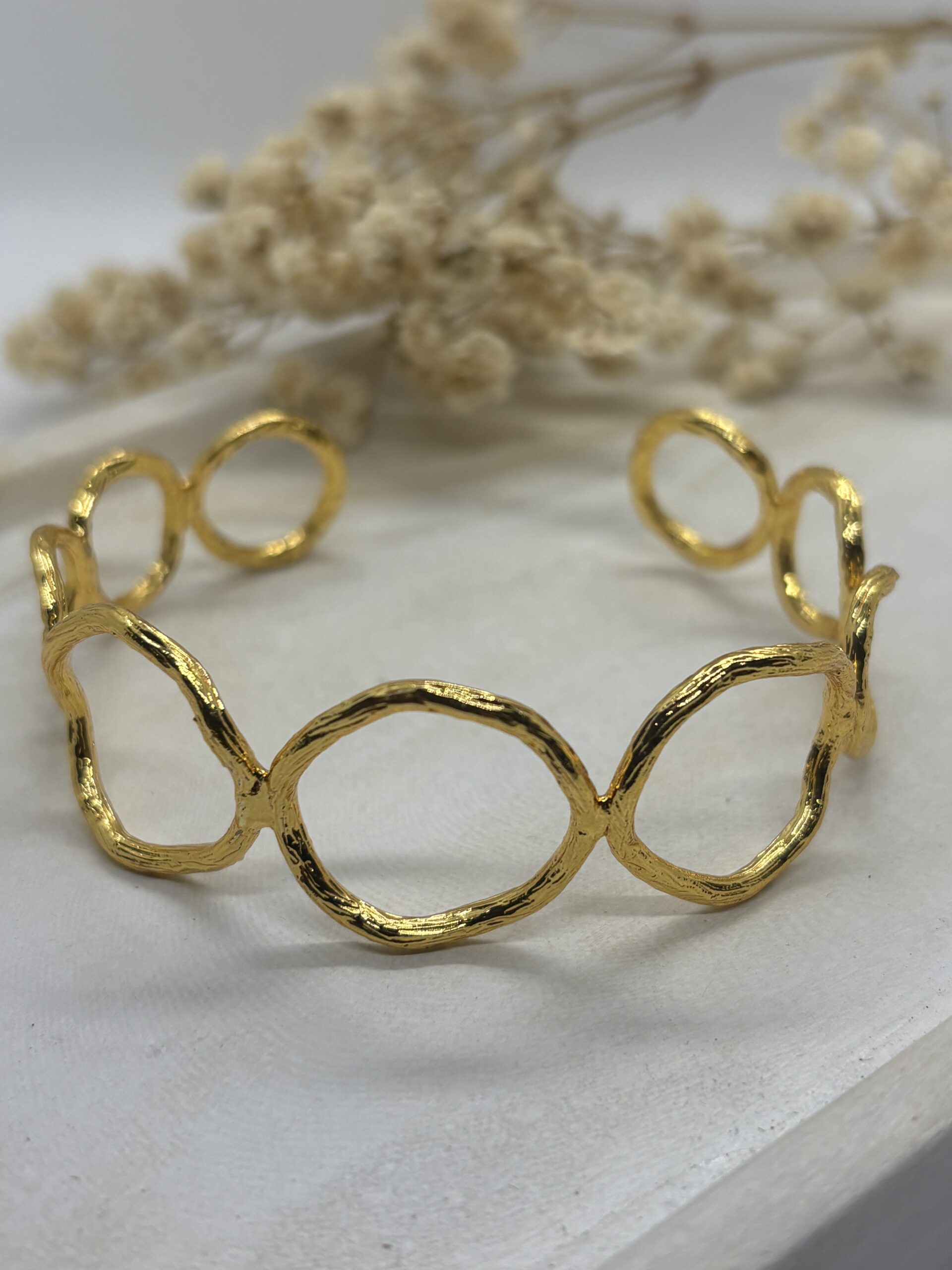 Pulsera Circulos Dorada