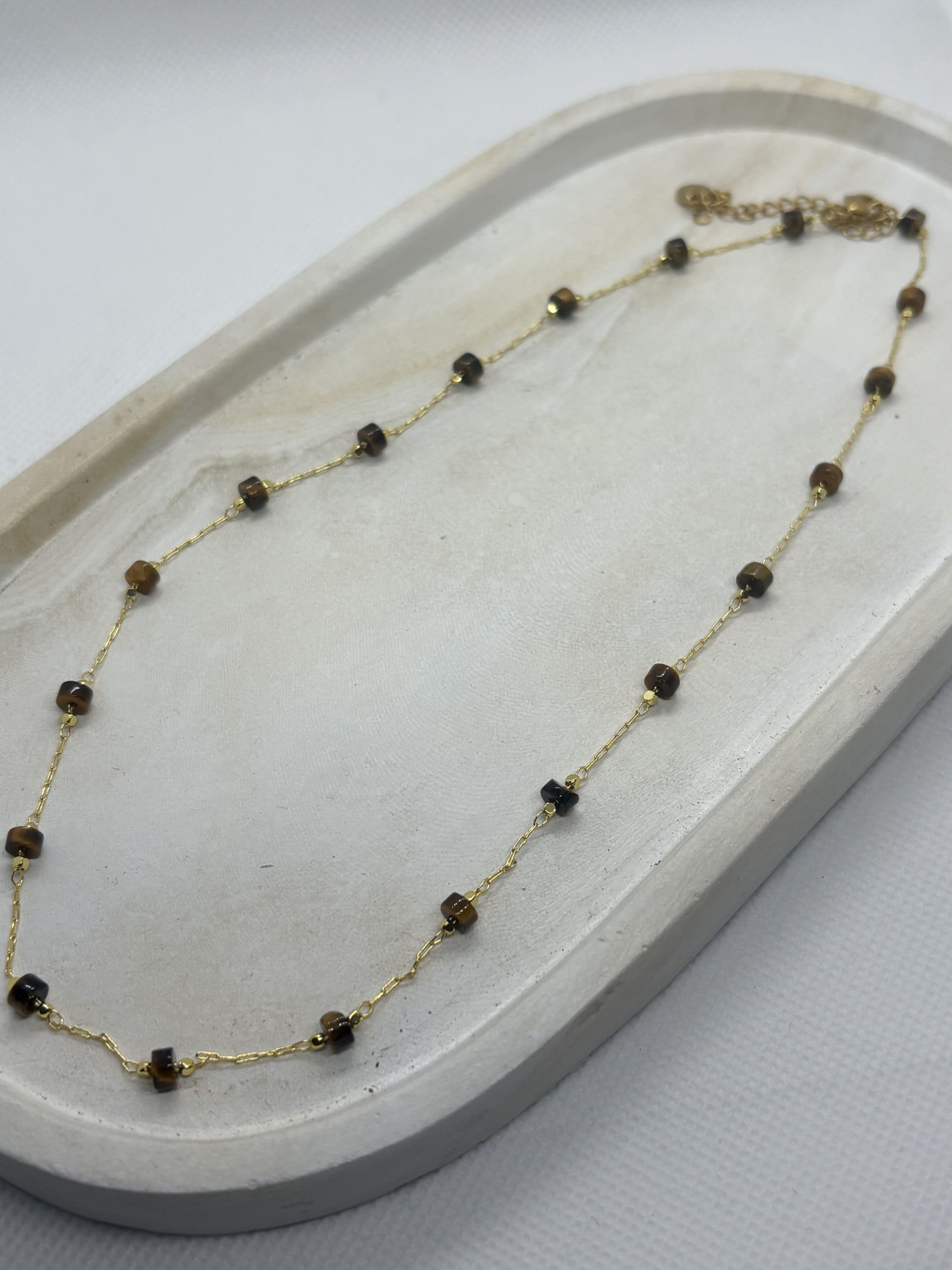 Gargantilla con Piedras Marrones
