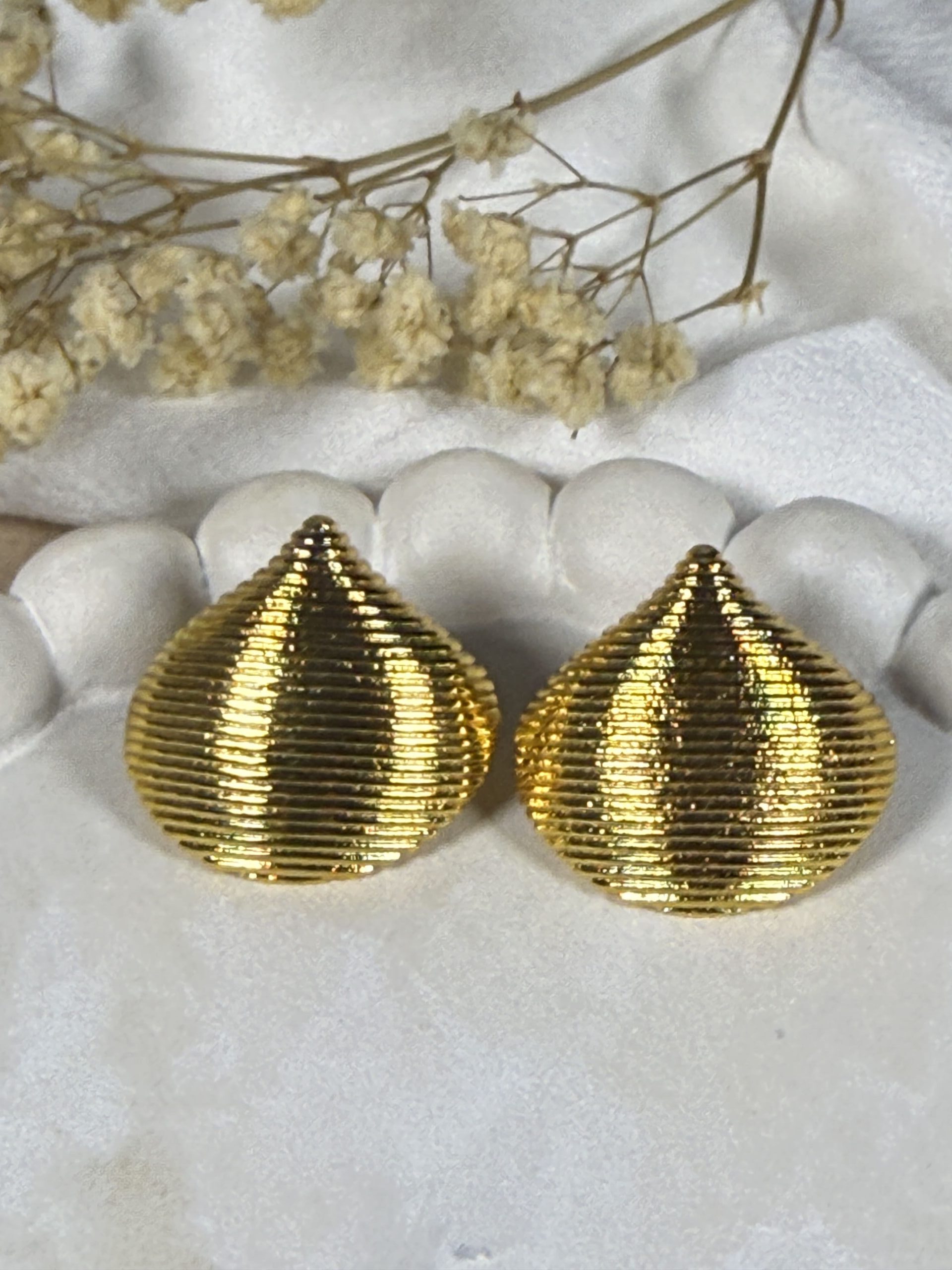 Pendientes Conchas Dorados